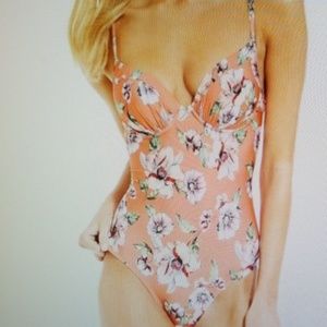 NWT Antonio Melani Coming Up Ross One Piece